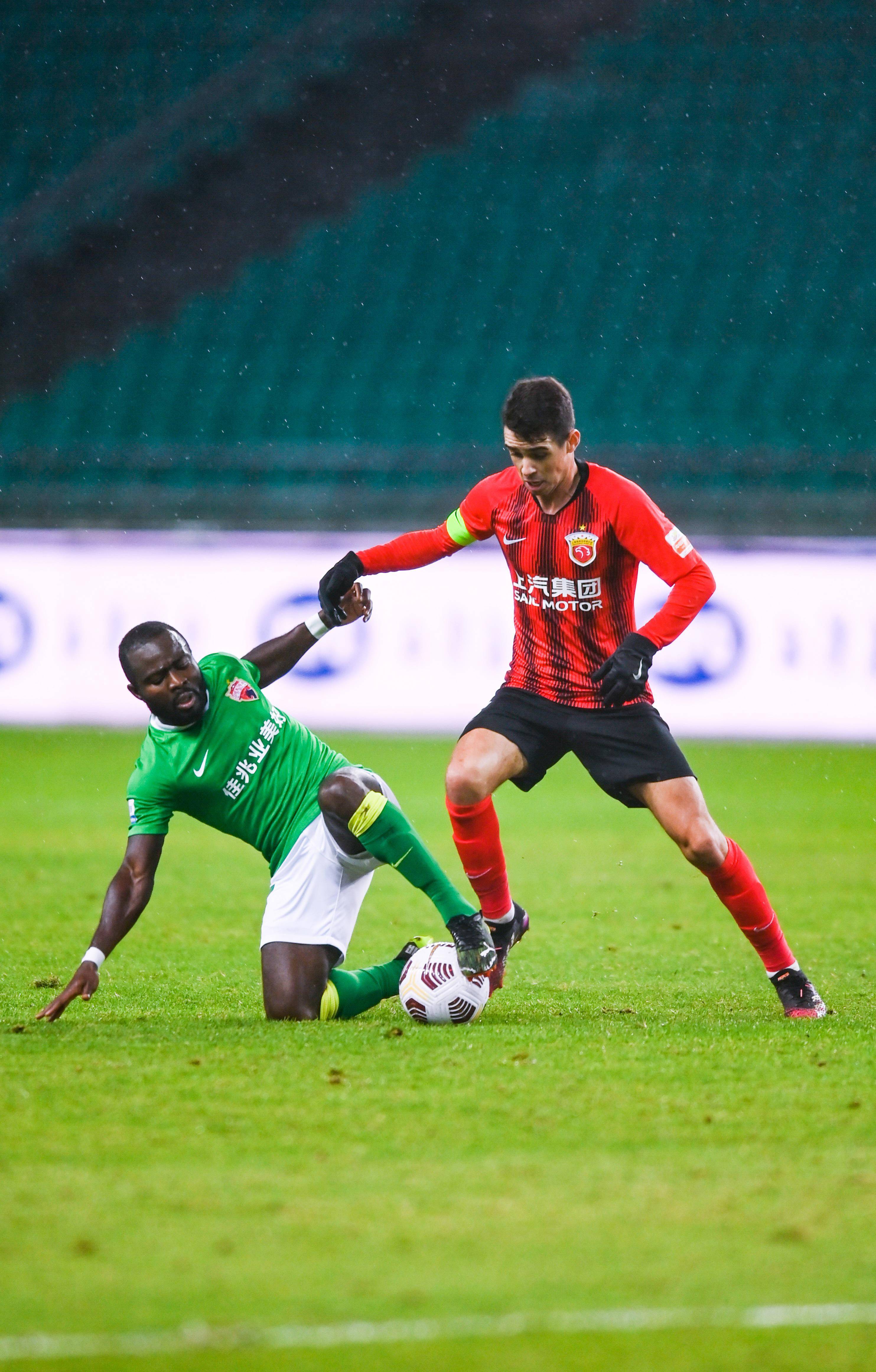 的表现格外 的表现格外