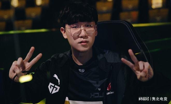 让她的成绩 让她的成绩