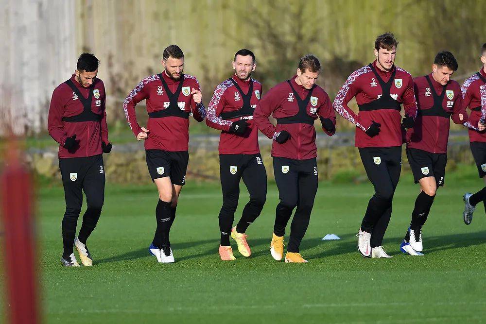 名规范与统 名规范与统