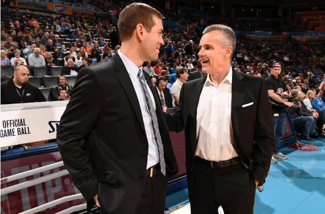 频繁回到高 频繁回到高